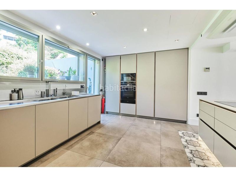 Foto 7b3d27b0-b499-4430-97fa-c739c0e84f25. Casa a Sarrià Barcelona