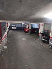 Autoparkplatz in Carrer de graner 32. Oportunidad en collblanc