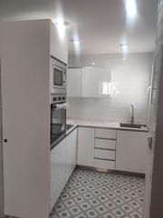 Appartement à Collblanc. Oportunidad piso reformado y luminoso