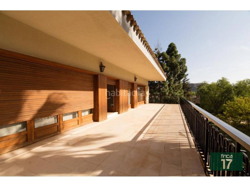 Foto 18b532f7-56fc-4b67-8d32-1575630c9583. Chalet avec chauffage piscine dans Plaza Castelar - Mercado Central Elda