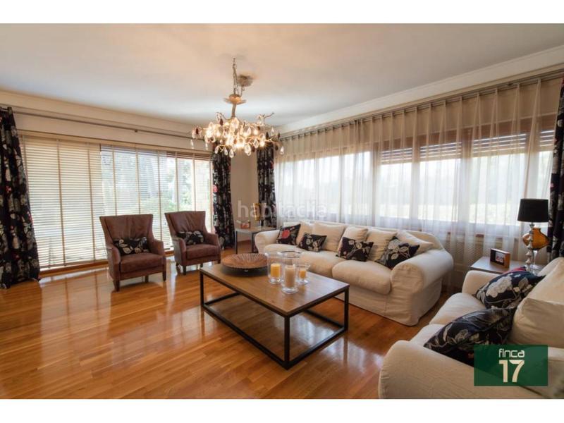 Foto dfb65684-1099-446b-9618-714eee4fd84b. Chalet avec chauffage piscine dans Plaza Castelar - Mercado Central Elda