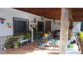 Xalet a Petrer. Chalet en venta en petrer