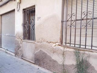 Casa a Plaza de Toros-Avenida Chapí-Trinquete. Casa en venta en elda