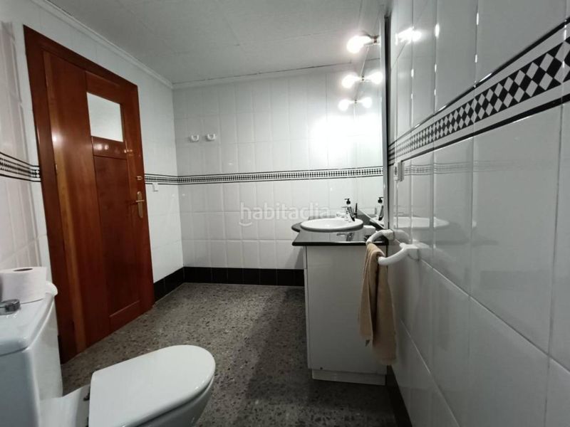 Foto 1acdacf6-6066-4ddf-b50f-963a863f52bd. Local comercial a Plaza Castelar - Mercado Central Elda