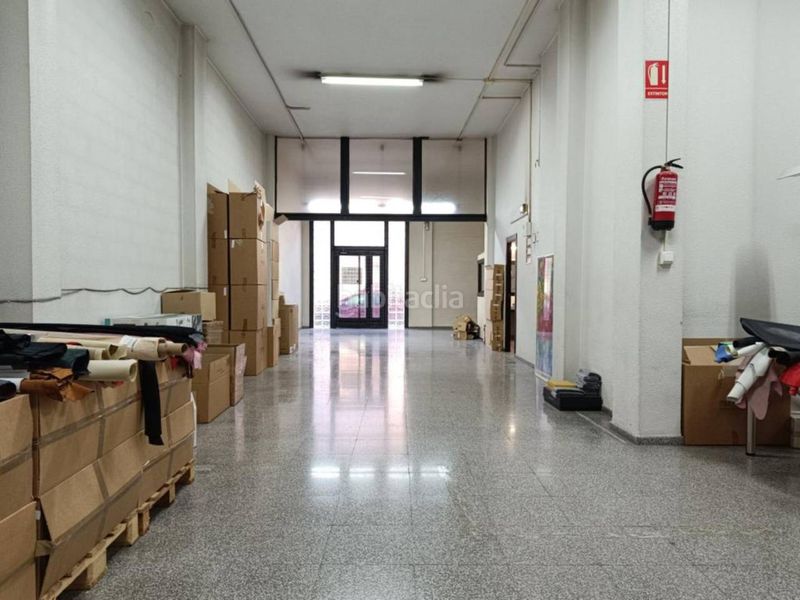 Foto 6315bded-4bd4-42e7-bc01-e6370473a9a6. Local comercial a Plaza Castelar - Mercado Central Elda