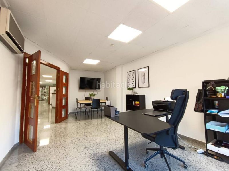 Foto 77a52364-ab38-4541-96b7-4a13278cee2f. Local comercial a Plaza Castelar - Mercado Central Elda