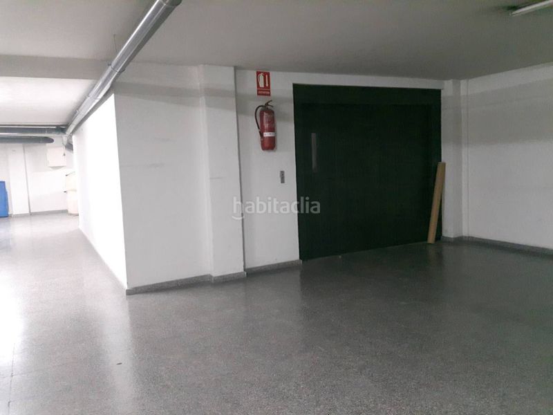 Foto a62118d0-130d-4d62-bec1-e09c955df85c. Local comercial a Plaza Castelar - Mercado Central Elda