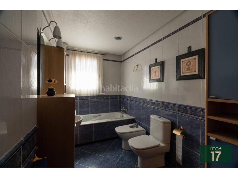 Foto 398c5879-e75d-460e-acc7-ab15bdc4b66c. Xalet amb aparcament piscina a Campo Alto-Club de Campo Elda