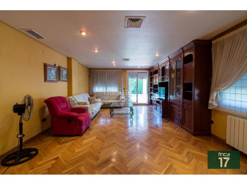 Foto 491ee652-f9ed-46b4-a60d-0e33f2397397. Xalet amb aparcament piscina a Campo Alto-Club de Campo Elda