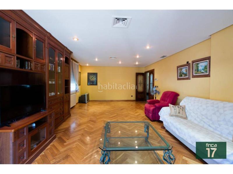 Foto 89a004a6-427f-4802-8f4a-debd2049312f. Xalet amb aparcament piscina a Campo Alto-Club de Campo Elda