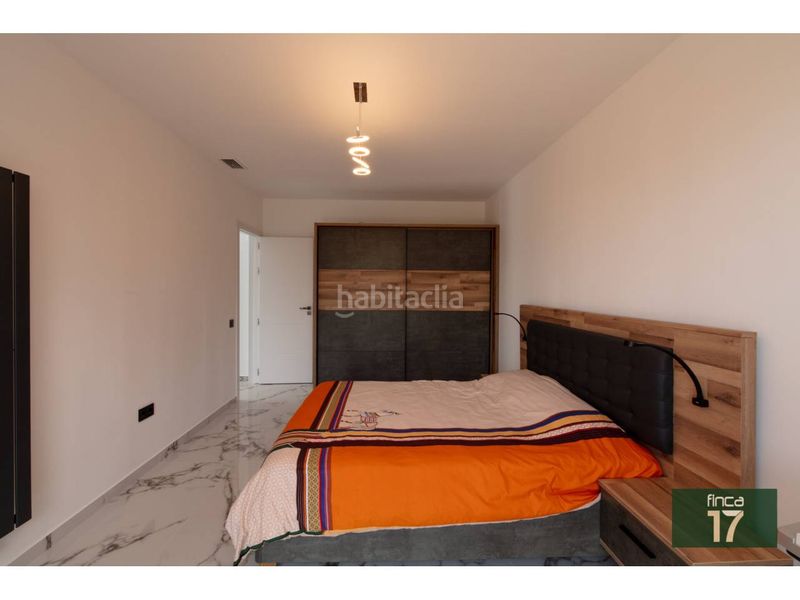 Foto 28c70acc-a00b-4ee1-962d-e46003a4f3a0. Xalet amb aparcament piscina a Petrer