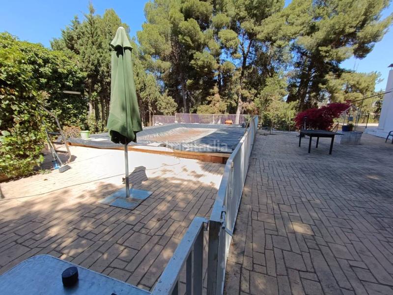 Foto e3580c7c-c6b7-46f1-8673-40c4a389c56e. Casale con piscina in Las Trescientas-San Francisco-Ciudad Vergel Elda