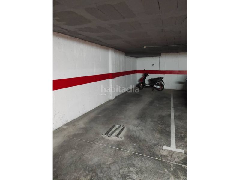 Foto e80b76ad-e1e2-4b83-9a0b-b6500151d37e. Aparcament cotxe a Petrer