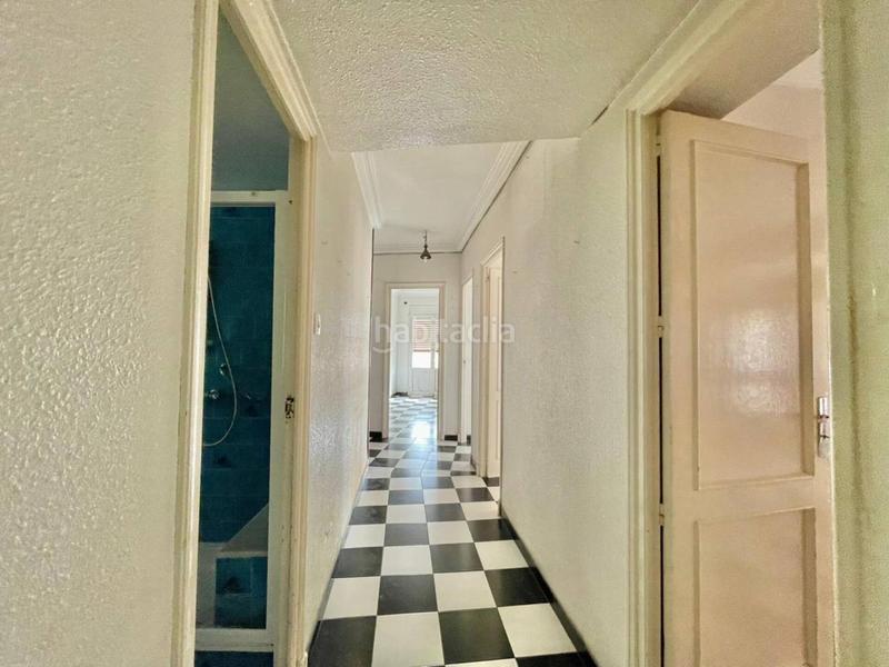 Foto d762e3ae-33c6-459e-8813-fad102b54fbe. Flat in Barrio del Centro Alicante