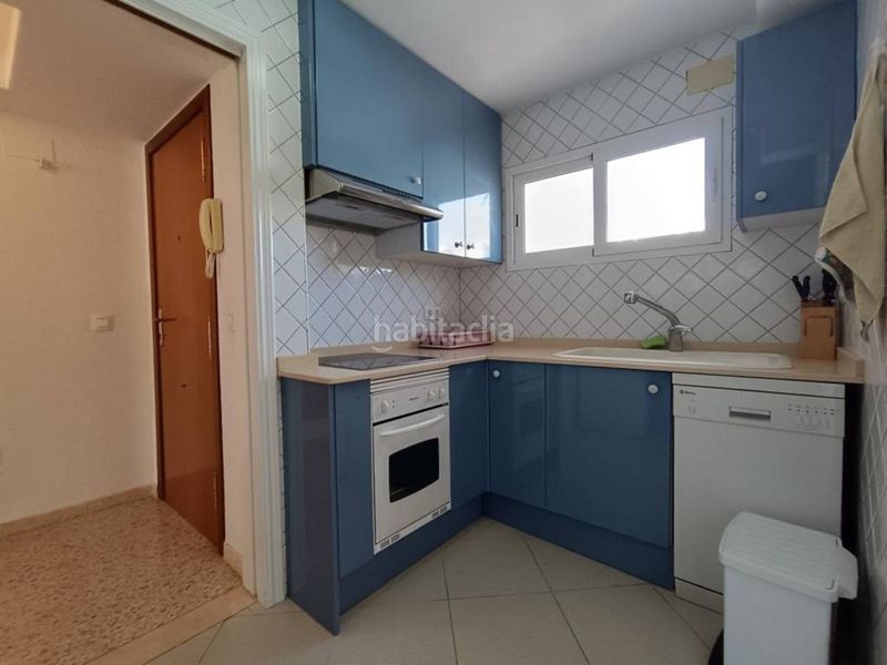 Foto 868777bd-d331-4a2e-94b8-474f1cd3fa58. Apartament amb aparcament piscina a Playa Levante Benidorm
