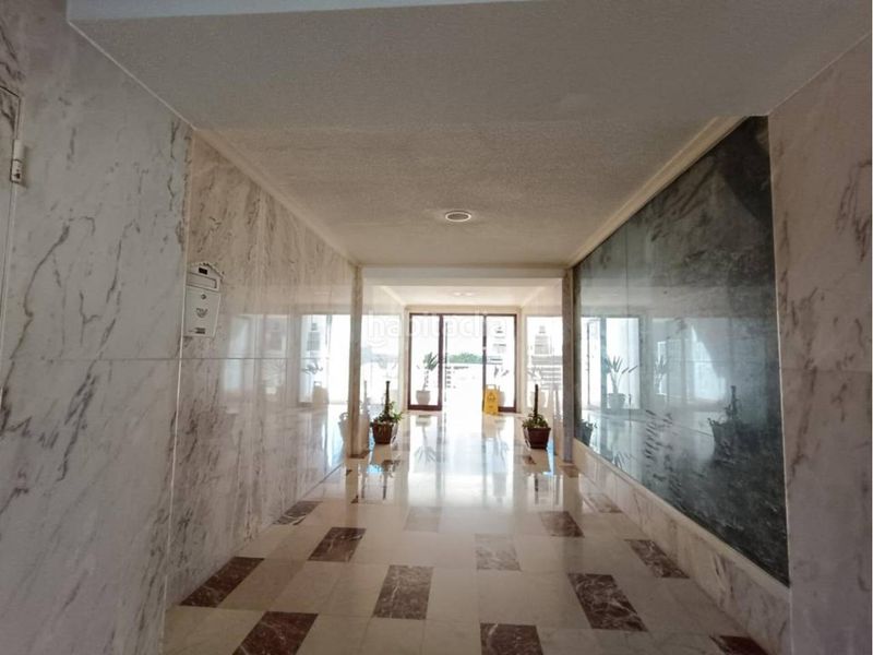 Foto bbc26a0d-be00-46f8-90d6-0bd2880179f0. Apartament amb aparcament piscina a Playa Levante Benidorm