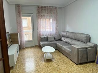 Appartement à Petrer. Piso centrio en petrer