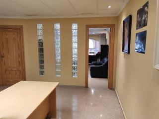 Rent Office space in Centro. Oficina en alquiler en elda