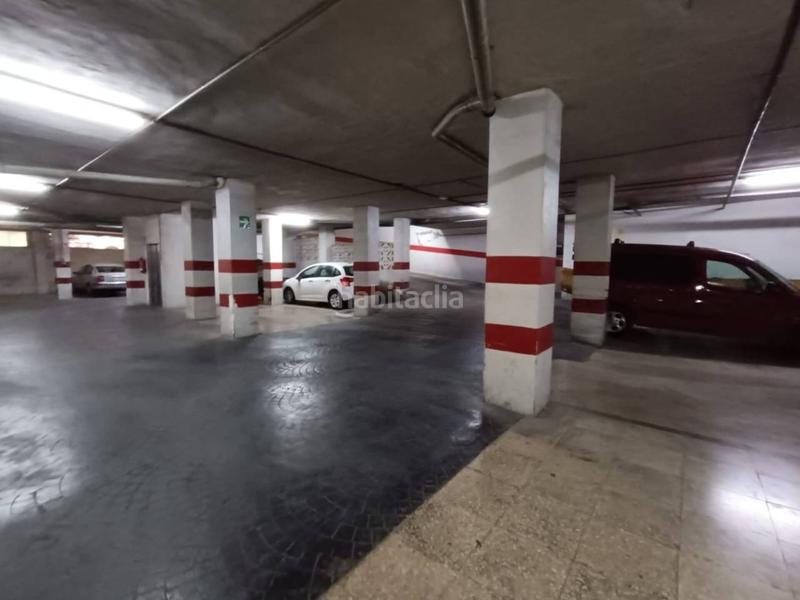 Foto f8d69f8b-cd2f-40a7-8242-60e6429e8c02. Posto auto in Plaza Castelar - Mercado Central Elda