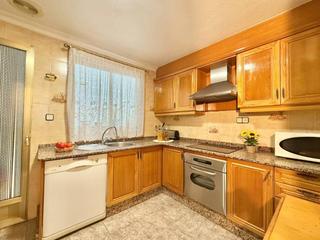 Appartement à Plaza de Toros-Avenida Chapí-Trinquete. Piso centrico en elda