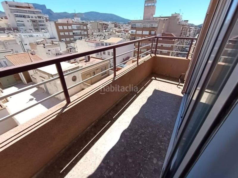 Foto d3d961ac-2e2b-4208-92d5-d56b41f740f9. Rent flat with heating in Plaza Castelar - Mercado Central Elda