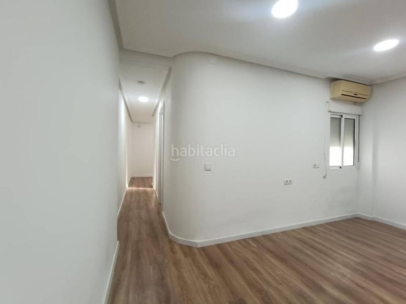 Foto 679c140e-86aa-4ba9-9d9d-d9f6c345a51b. Miete etagenwohnung in Plaza de Toros-Avenida Chapí-Trinquete Elda