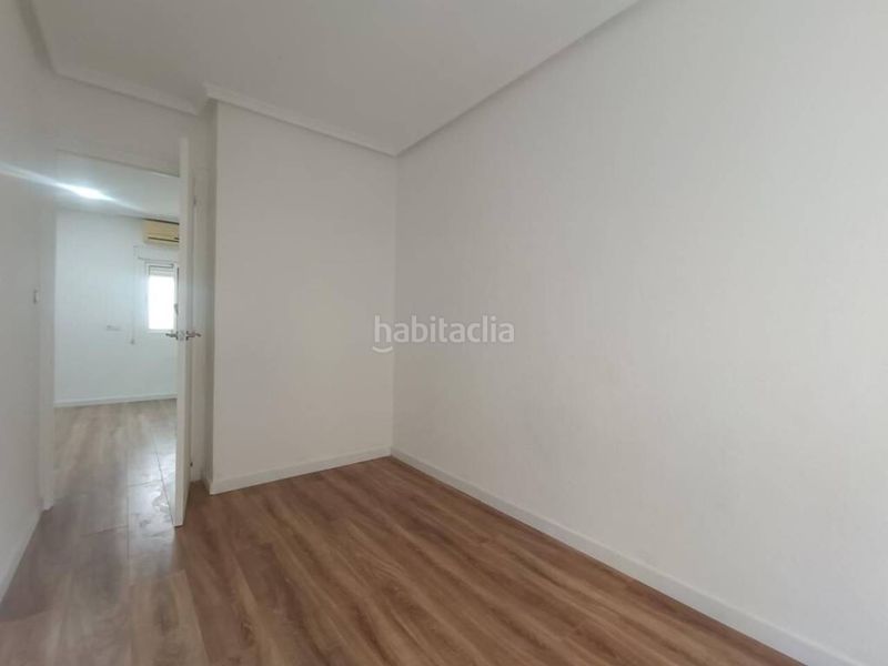 Foto ed9a370c-38fc-4fd5-8e56-2a93f98c1de8. Miete etagenwohnung in Plaza de Toros-Avenida Chapí-Trinquete Elda