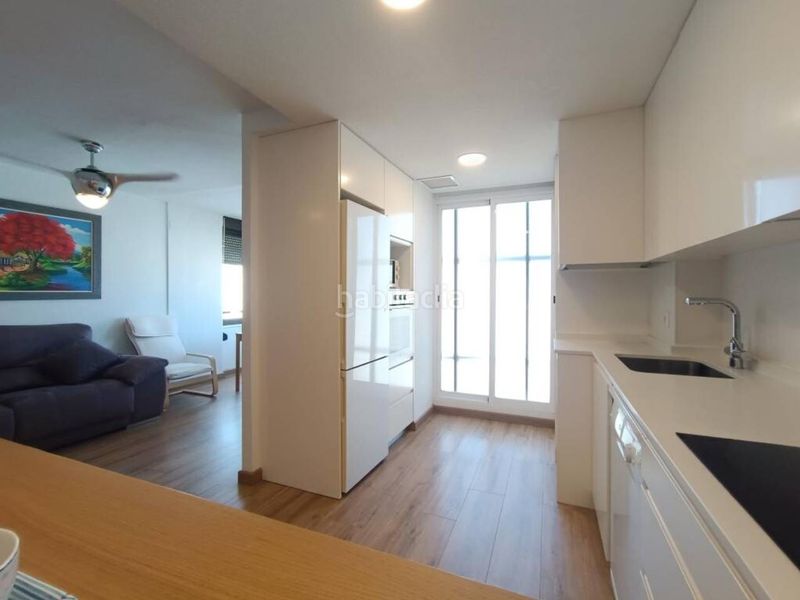 Foto a1a547b4-3cc5-4f87-b381-2079026f335f. Apartament amb aparcament piscina a Playa Muchavista Campello (el)