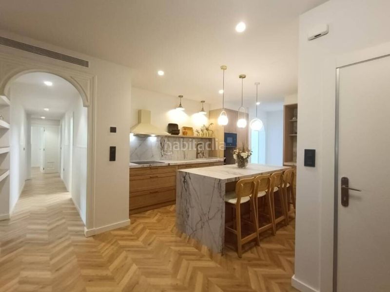 Foto a87a3c8b-d19a-4cd2-bef5-5cefba8b2282. Piso  a la venta en el centro en Plaza de Toros-Avenida Chapí-Trinquete Elda
