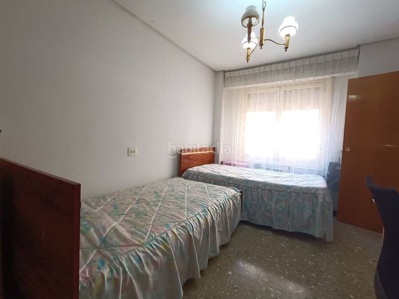 Foto 01c914a0-35c1-4b90-bf3d-ca0dbe2b988e. Appartement dans Plaza Castelar - Mercado Central Elda
