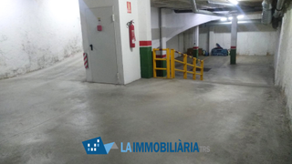 Parking voiture dans Roc Blanc