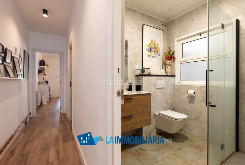 Foto ba943b5e-64cc-47af-8fb9-f0df77e96256. Etagenwohnung mit heizung in Ca n'Aurell Terrassa