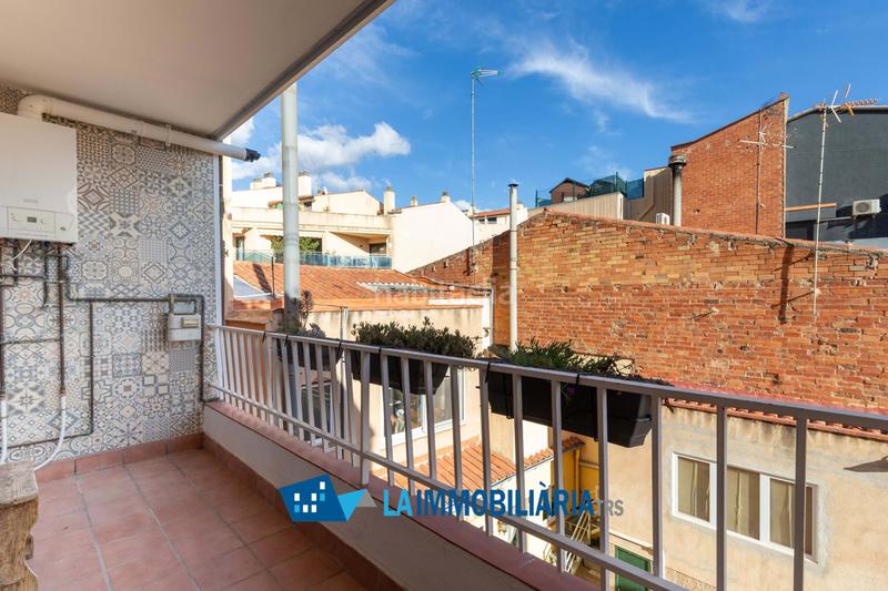 Foto 1336aa66-47a6-42a3-b2ec-91ed73b67d69. Flat with heating in Ca n'Aurell Terrassa