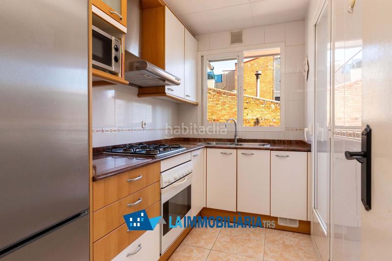 Foto f123d79d-1a01-449e-a241-8a64e85dc634. Flat with heating in Ca n'Aurell Terrassa