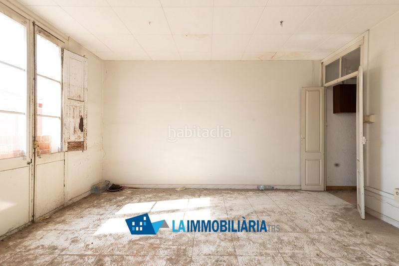 Foto 355bc065-d382-42bd-90fc-228f113d9a2a. Masia a Can Palet Terrassa