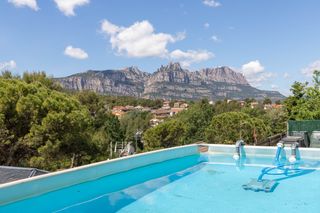 Reihenhaus in Vacarisses. Disfruta de estas vistas magníficas en un entorno natural privil
