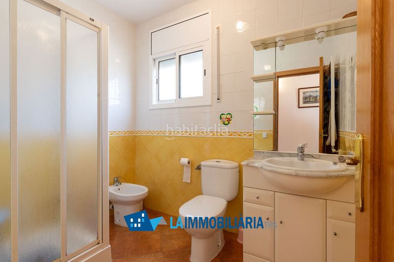 Foto 7517dbfa-34e5-43b8-895e-c539bb675c89. Xalet amb calefacció aparcament piscina a Lloret Residencial - Montlloret Lloret de Mar