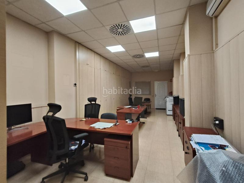 Foto 1d988b06-3569-4ebd-adbf-ab1247a45433. Local comercial se vende local comercial en Torrefiel en Valencia