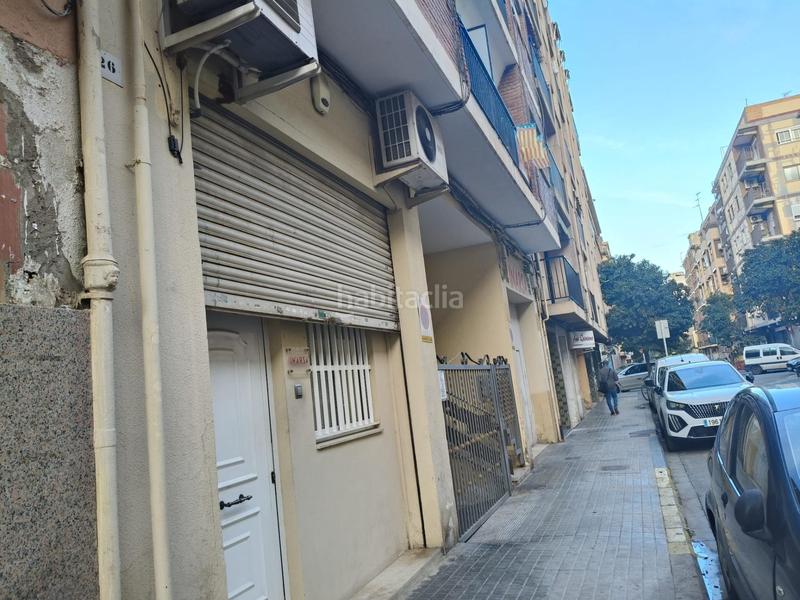 Foto 22a0c4e3-cb0d-45ea-91f0-a8344e5a47b3. Local comercial se vende local comercial en Torrefiel en Valencia