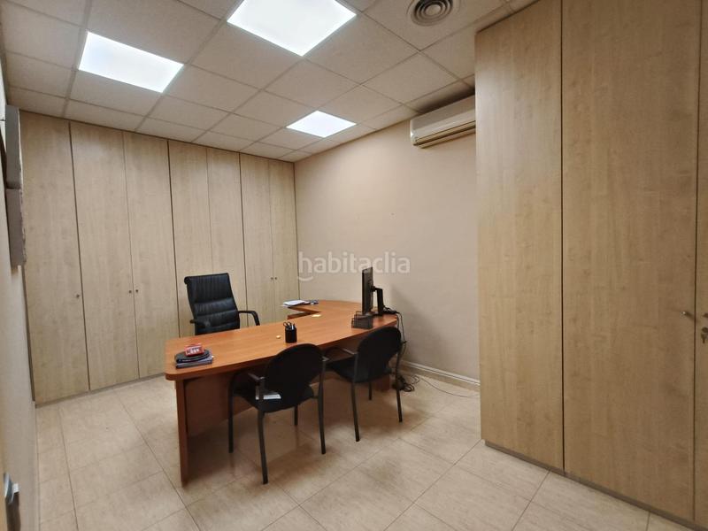 Foto cade6e81-7f3d-4156-a2b3-681022be06fa. Local comercial se vende local comercial en Torrefiel en Valencia