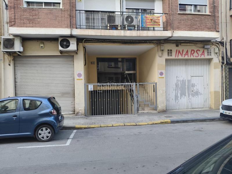 Foto f21e648f-5504-4f1c-95ab-6e40b8103ab5. Local comercial se vende local comercial en Torrefiel en Valencia