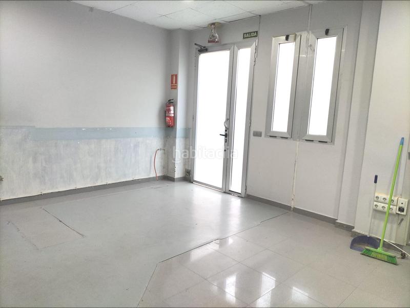 Foto c30de364-91c2-4651-9cf3-b5d5184c7f20. Business premise in Morvedre Valencia