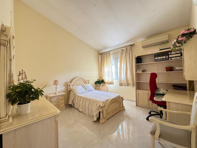 Foto 01330b1a-52bc-4f72-932d-6731bd540c0c. Xalet amb calefacció aparcament piscina a La Cañada Paterna