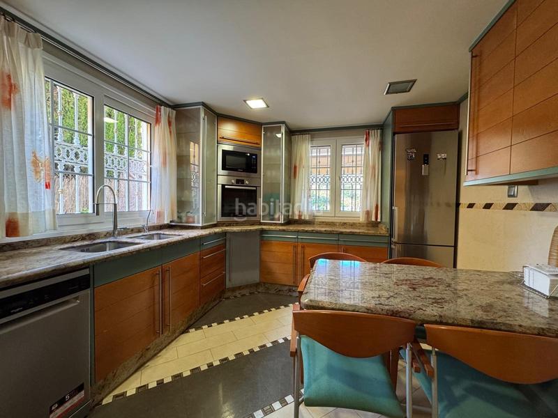 Foto 349e19c2-7966-4633-bf0c-993320b54e6d. Xalet amb calefacció aparcament piscina a La Cañada Paterna