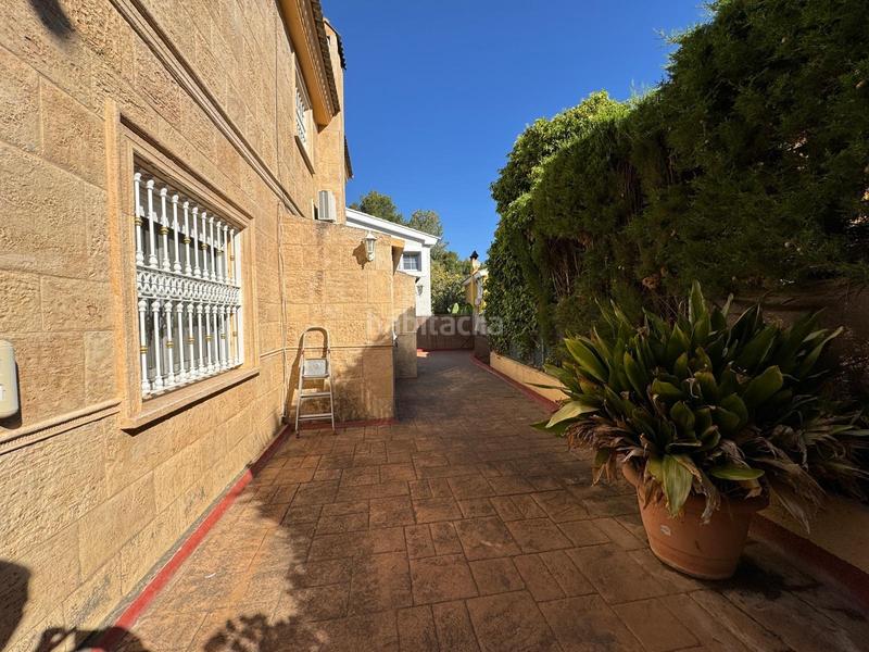 Foto 3fc583bb-f79b-4701-b02e-4534ae1196c4. Xalet amb calefacció aparcament piscina a La Cañada Paterna