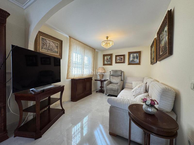 Foto 77a66ac0-d192-4321-8721-d98c9fce3cfd. Xalet amb calefacció aparcament piscina a La Cañada Paterna