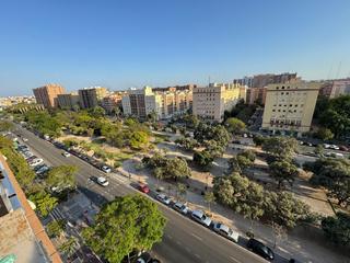 Miete Etagenwohnung  Avenida blasco ibañez. Alquiler totalmente amueblado en blasco ibáñez  zona universitar