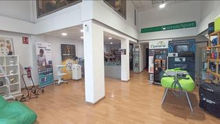 Local Comercial a Barrio de Campanar. Magnifico local de 308 m2 frente nuevo centro. en venta y en alq