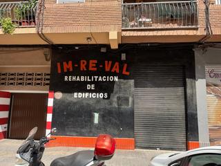 Location Local commercial à Torrefiel. Bajo en alquiler junto a avenida juan xxiii