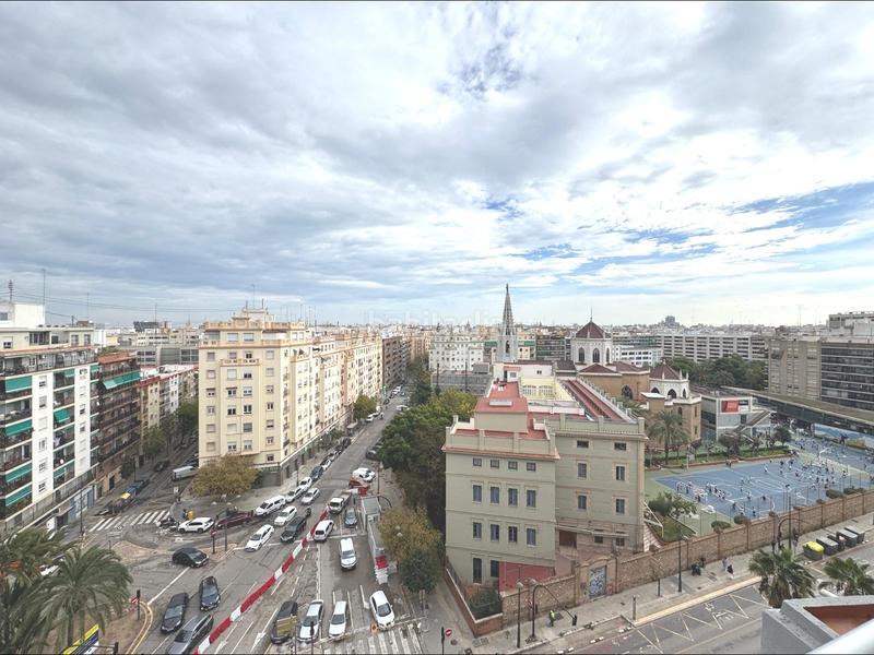 Foto 9bf99bf9-49b1-46a1-b661-b998e4df76fa. Attique dans Nou Moles Valencia